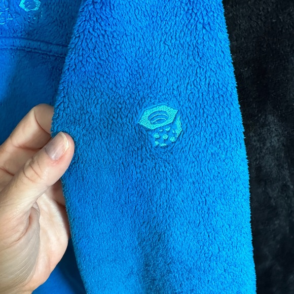 🏔️ Mountain HardWear Medium in Size Small - Picture 8 of 8